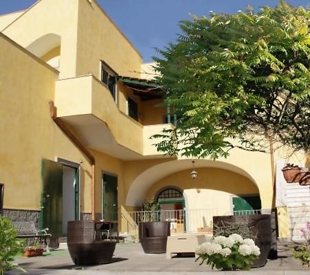 Casa Del Sorriso Otel Napoli Dış mekan fotoğraf