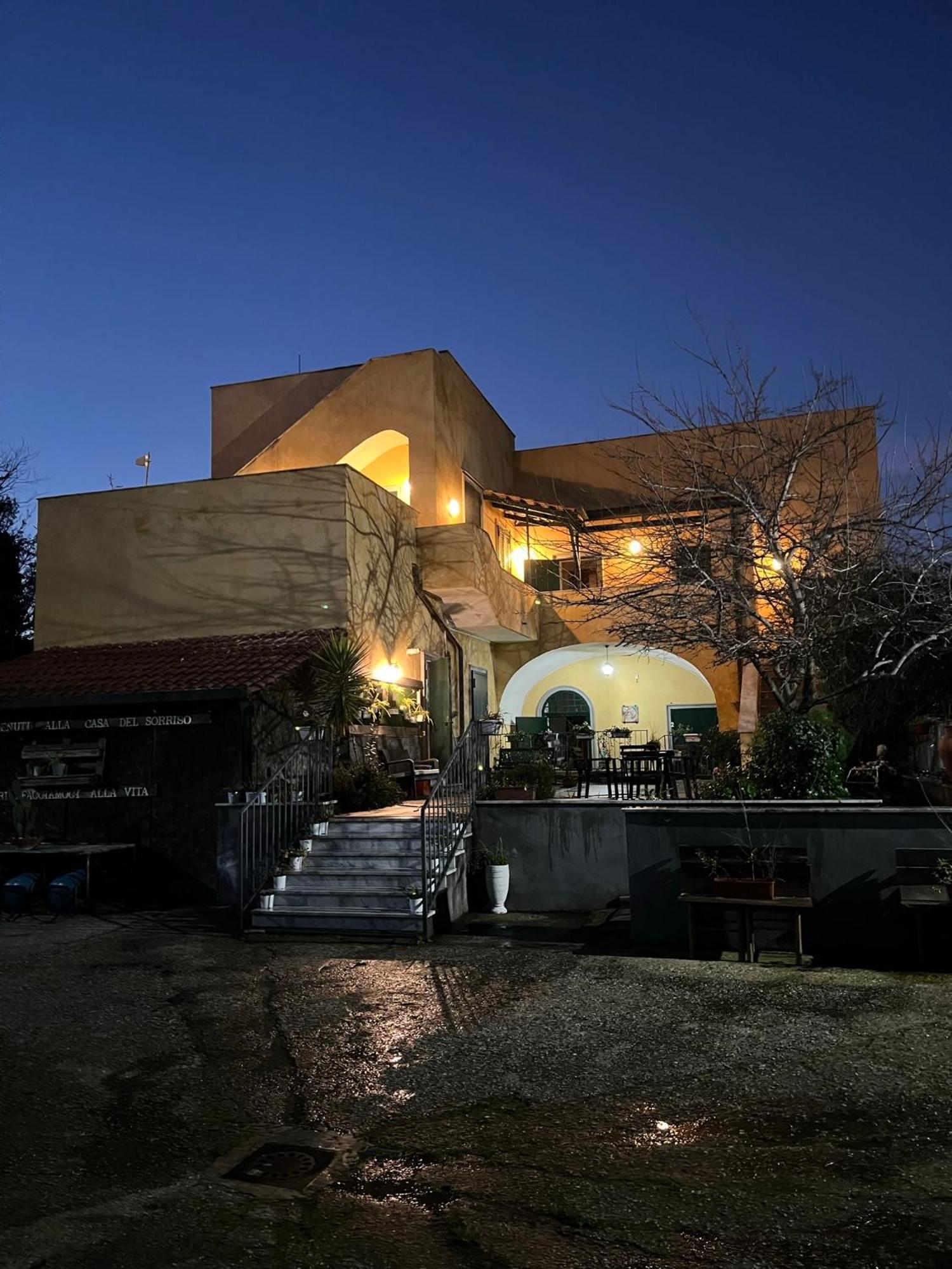 Casa Del Sorriso Otel Napoli Dış mekan fotoğraf